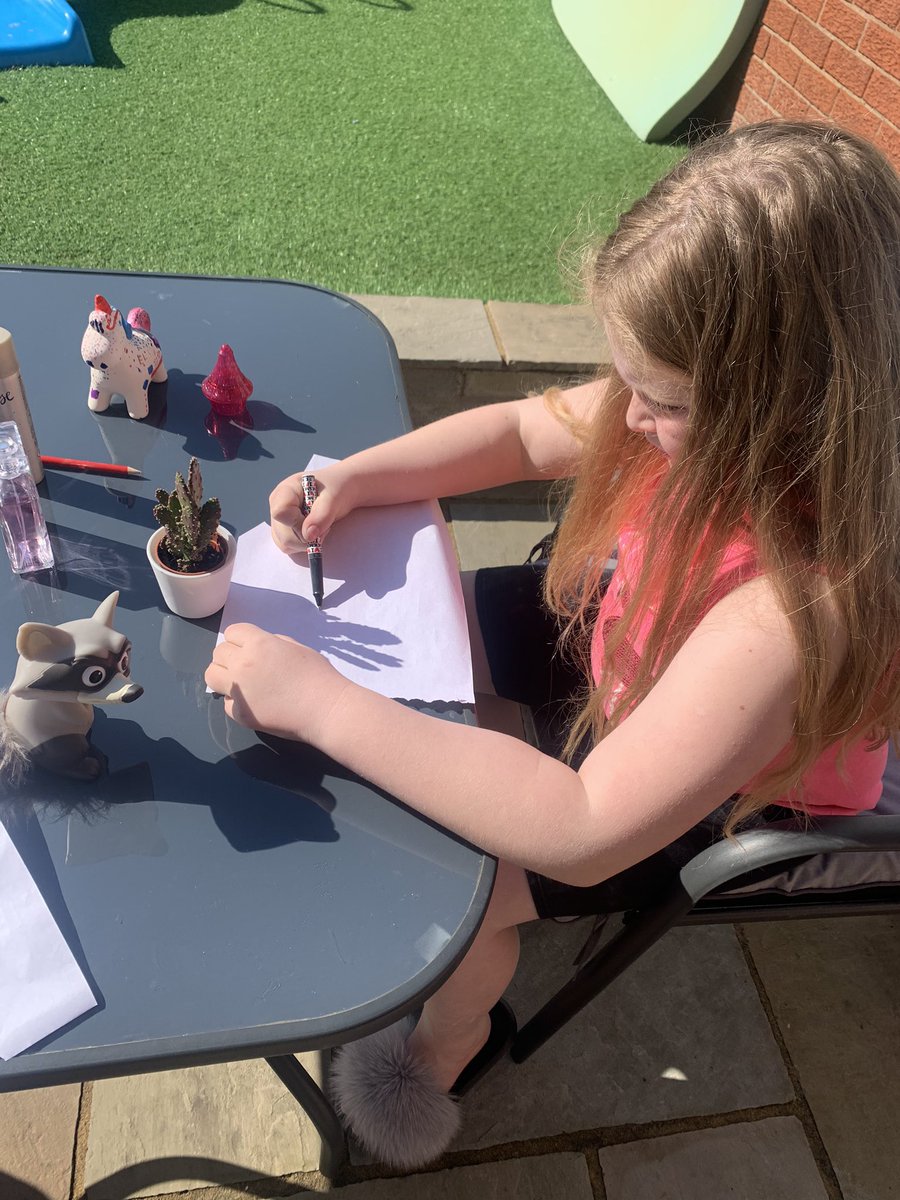 Haylo_xx's tweet photo. @HighStPrimary Elsie Barton year 4. Lots of art and crafts done last week. And some cooking too! https://t.co/4t6HpVjWhB