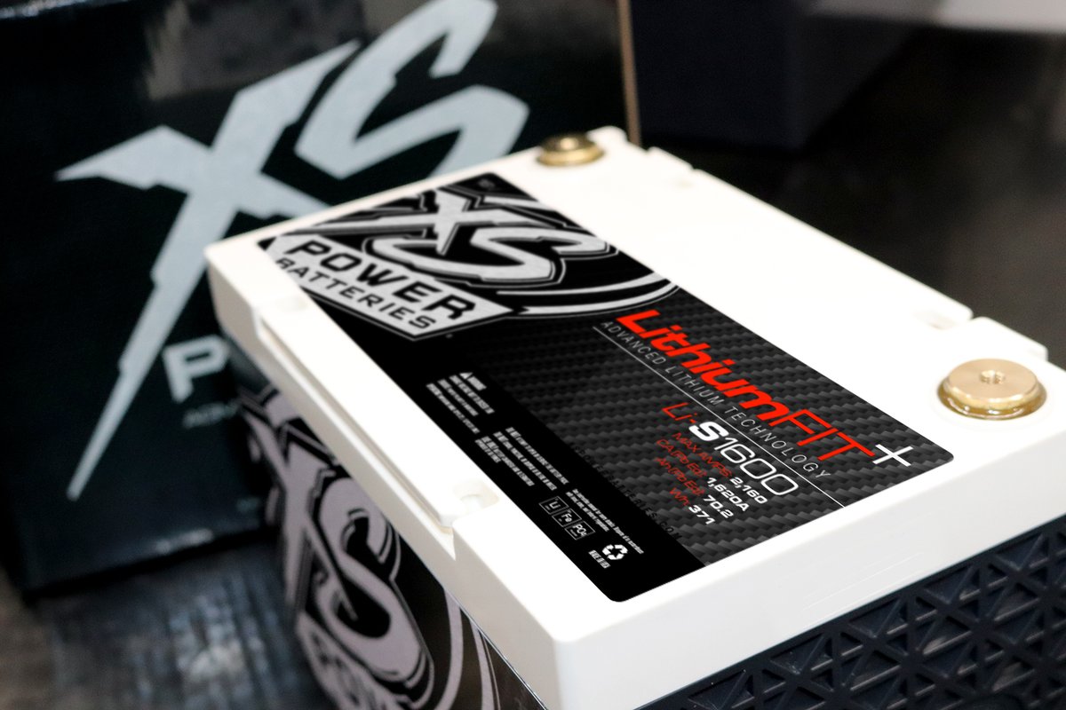 4xspower's tweet photo. Start your Monday morning off with a glamour shot of 16V LithiumFIT Li Series racing power! More power, more rugged construction and more offerings! #XSpower #4xspower #RealPowerUnrealPerformance #XSpowerBatteries #DirectFit #OEMupgrade #OEMreplacement #Racing #Powersports #AGM https://t.co/UgvbjJn2de