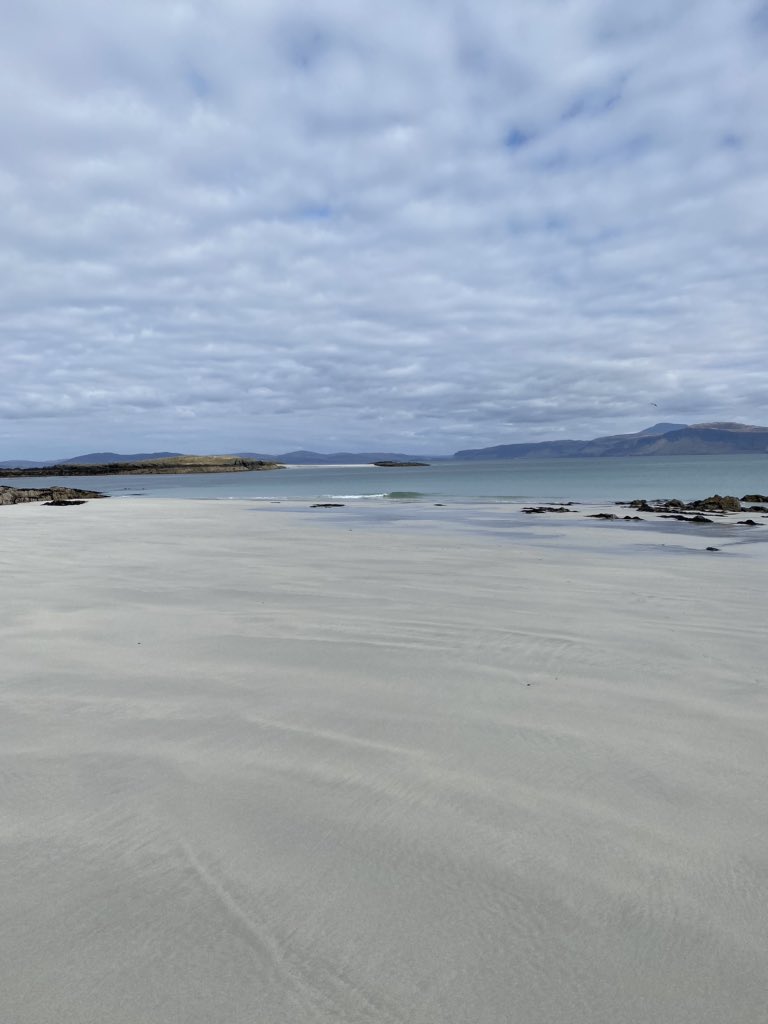 Glorious day and #grateful for our stunning scenery. We would like our friends to know that we are thinking of all of you around the globe and your connection to Aosdàna and #Iona. Due to #Covid19  the gallery is now closed but we are still open online #StayHome #shopathome