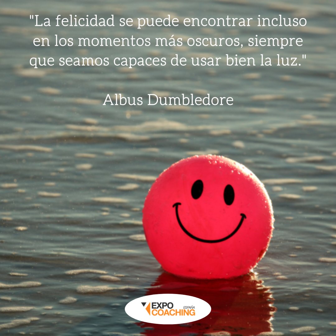 Expocoaching20's tweet photo. Comenzamos la semana con una interesante frase que dice Albus Dumbledore en la obra de J.K. Rowling ‘Harry Potter y el prisionero de Azkaban’:
“La felicidad se puede encontrar incluso en los momentos más oscuros, siempre que seamos capaces de usar bien la luz.”
#ExpoCoaching https://t.co/p5W3A9HVLS