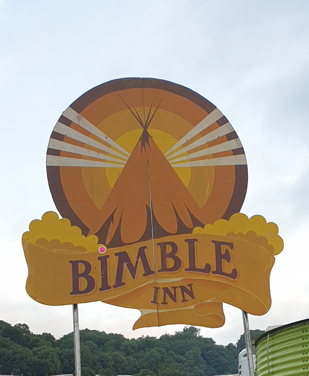 angryang1's tweet photo. If you are a Glastonbury person please join the challenge of posting a #glastophoto. Just one picture, no description. Please copy the text in your status, post a picture and look at some great memories/pictures.
#Glastonbury #glasto #bimbleinn https://t.co/ts4EfYW14s