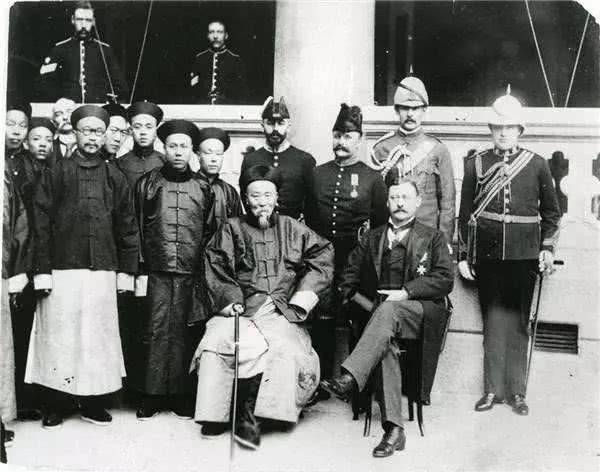 (13) Li Hongzhang,  https://bit.ly/2vWbSgq&nbsp; the powerful politician and signer of some treaties went down in history as a “traitor”. He probably was the highest level Chinese official visited the west. In August, 1896, Li arrived in New York and stayed in Waldorf Hotel.