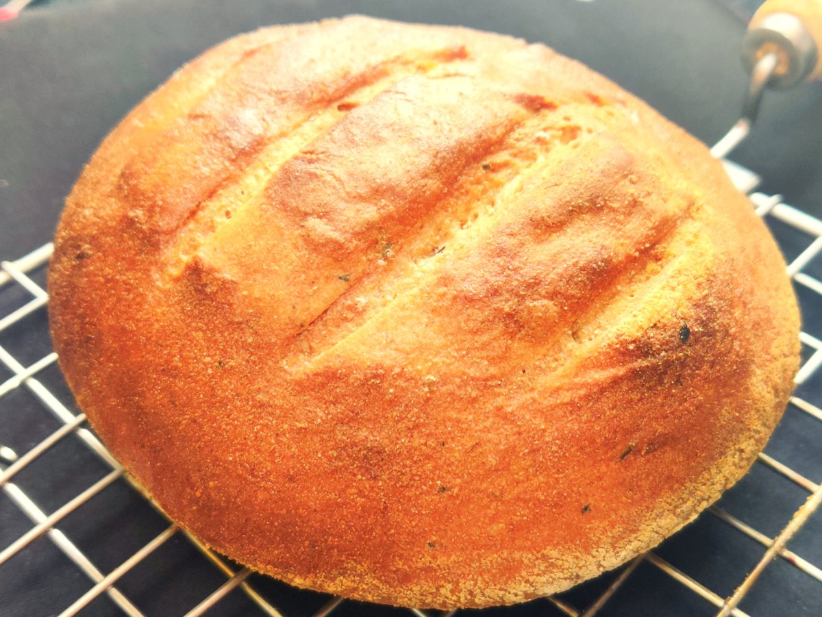 drmverma's tweet photo. #UKlockdown #MondayMotivaton Amidst the few #WFH breaks, managed to bake an #italianherb #bread from the last bag of flour. #StayAtHomeAndStaySafe https://t.co/M7SmFQaZvq
