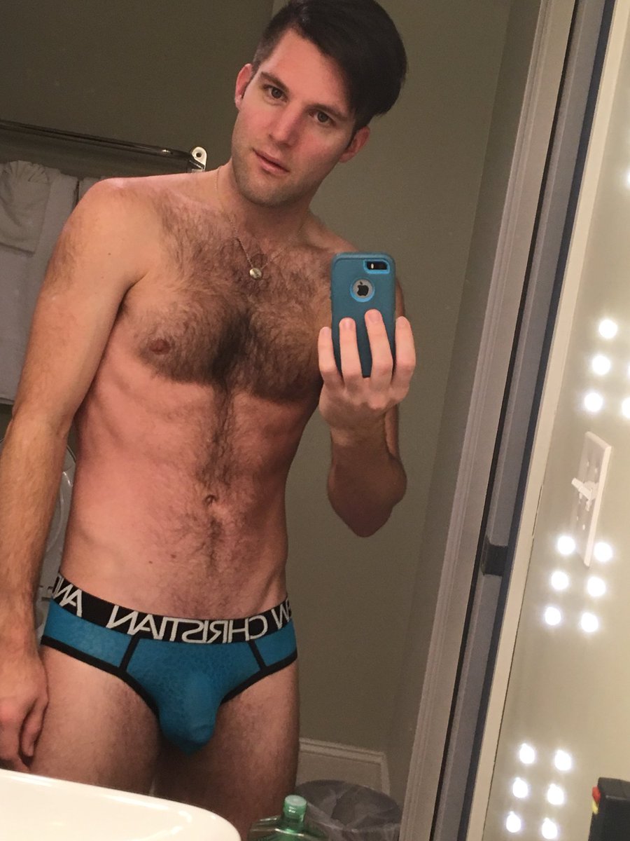 Calves_of_Adonis tweet media