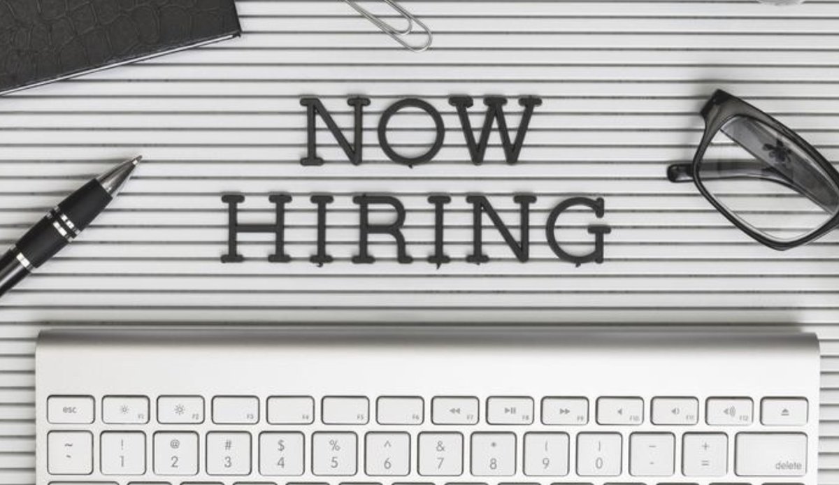 yesphx's tweet photo. Job seekers with #software industry experience can fill out the online form to be featured on the page (found on @itsgregslist) for free.

#yesPHX #SaaS https://t.co/ZNN584abKD https://t.co/DAccgvdWT4