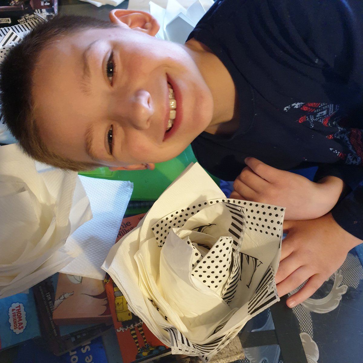 gadget_cakes's tweet photo. @Benjamin_Adlard luke and louis have been busy making a cake and also roses out of some napkins we found in the cupboard! Well done boys! We will be making roses from flowerpaste next! X https://t.co/n7PQlcRISD