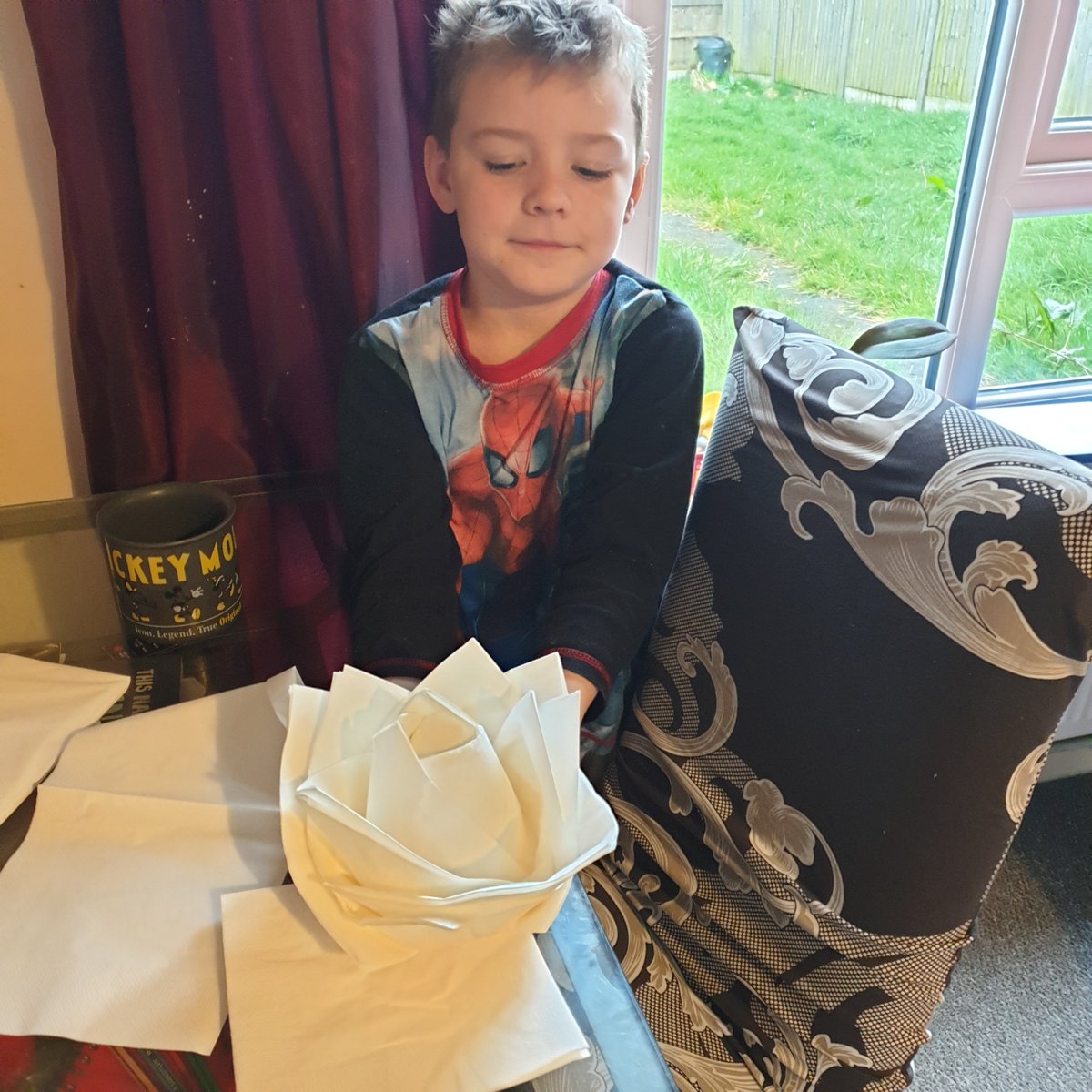 gadget_cakes's tweet photo. @Benjamin_Adlard luke and louis have been busy making a cake and also roses out of some napkins we found in the cupboard! Well done boys! We will be making roses from flowerpaste next! X https://t.co/n7PQlcRISD