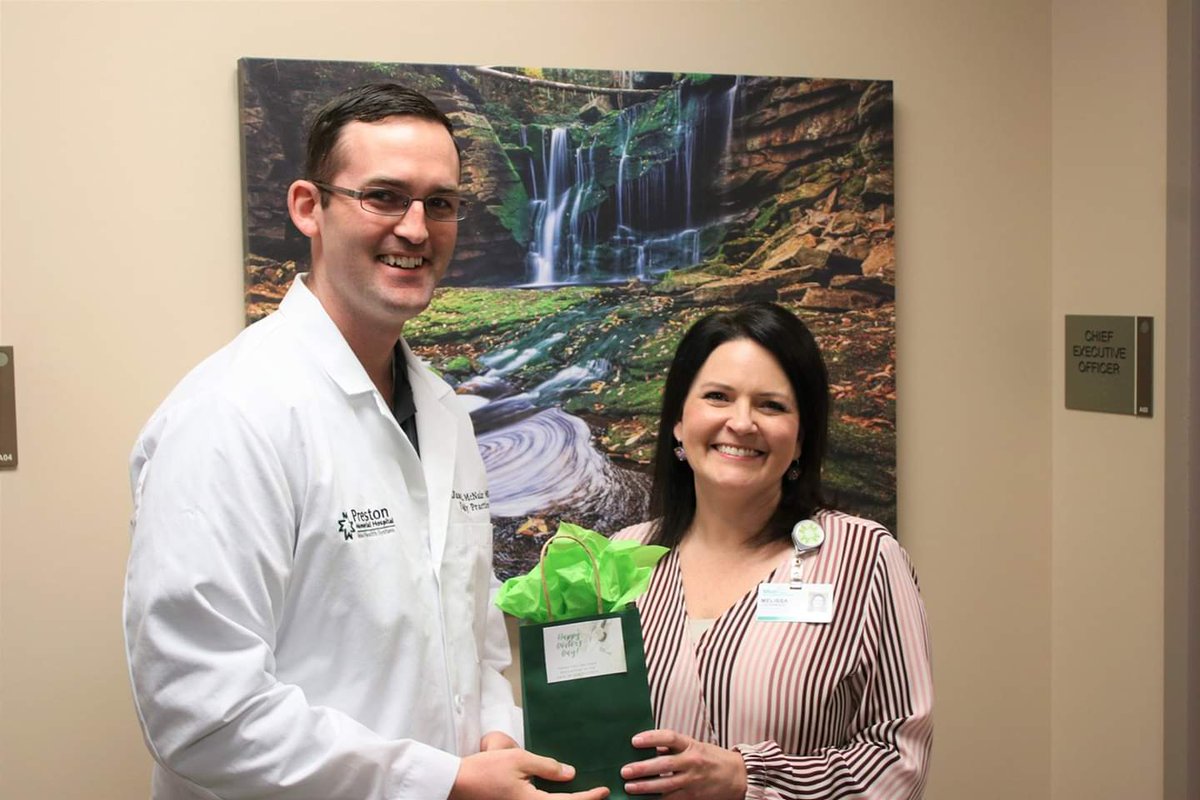 _PrestonMH's tweet photo. To all Mon Health physicians, thank you for the long hours, the dedication and the sacrifices you make to take care of us.
You are our friends, neighbors and a part of the communities we call home. Happy Doctor's Day!  #MonFeeltheDifference https://t.co/Epg3LDoOmj