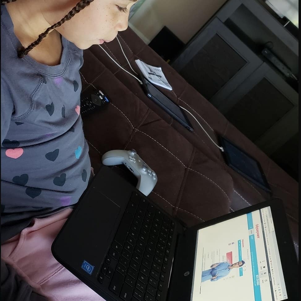 CourtneyRed3's tweet image. #FirstDayOfVirtualSchool!!