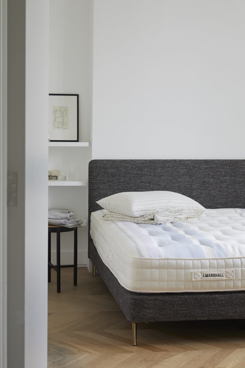 RestedUK's tweet image. What differentiates mattresses in terms of sleep quality &amp;amp; longevity are the materials &amp;amp; techniques used in their construction. We believe in only representing the highest tier of manufacturers; which is why we are excited to launch the new range of beds 'J Marshall by Vispring’