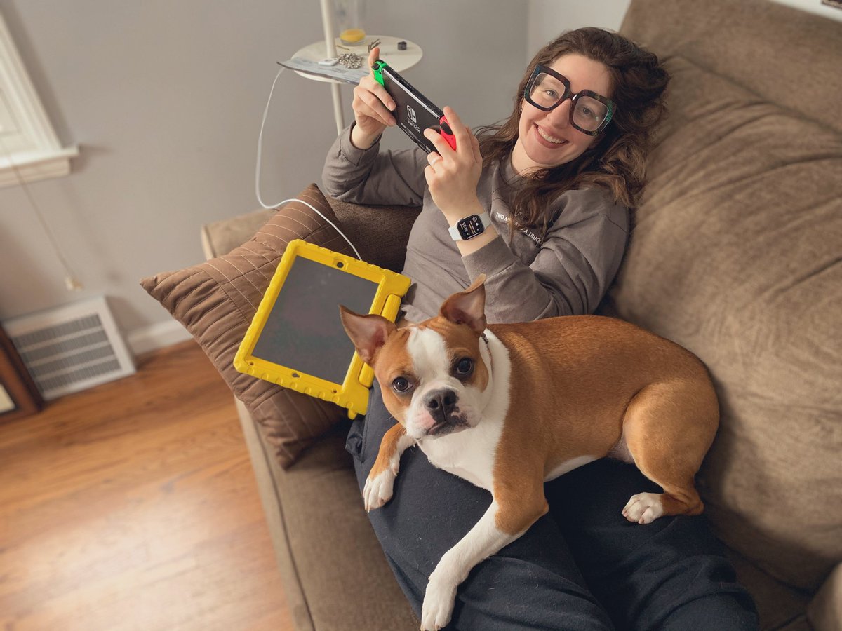 bumblebetch's tweet image. What is my life now?