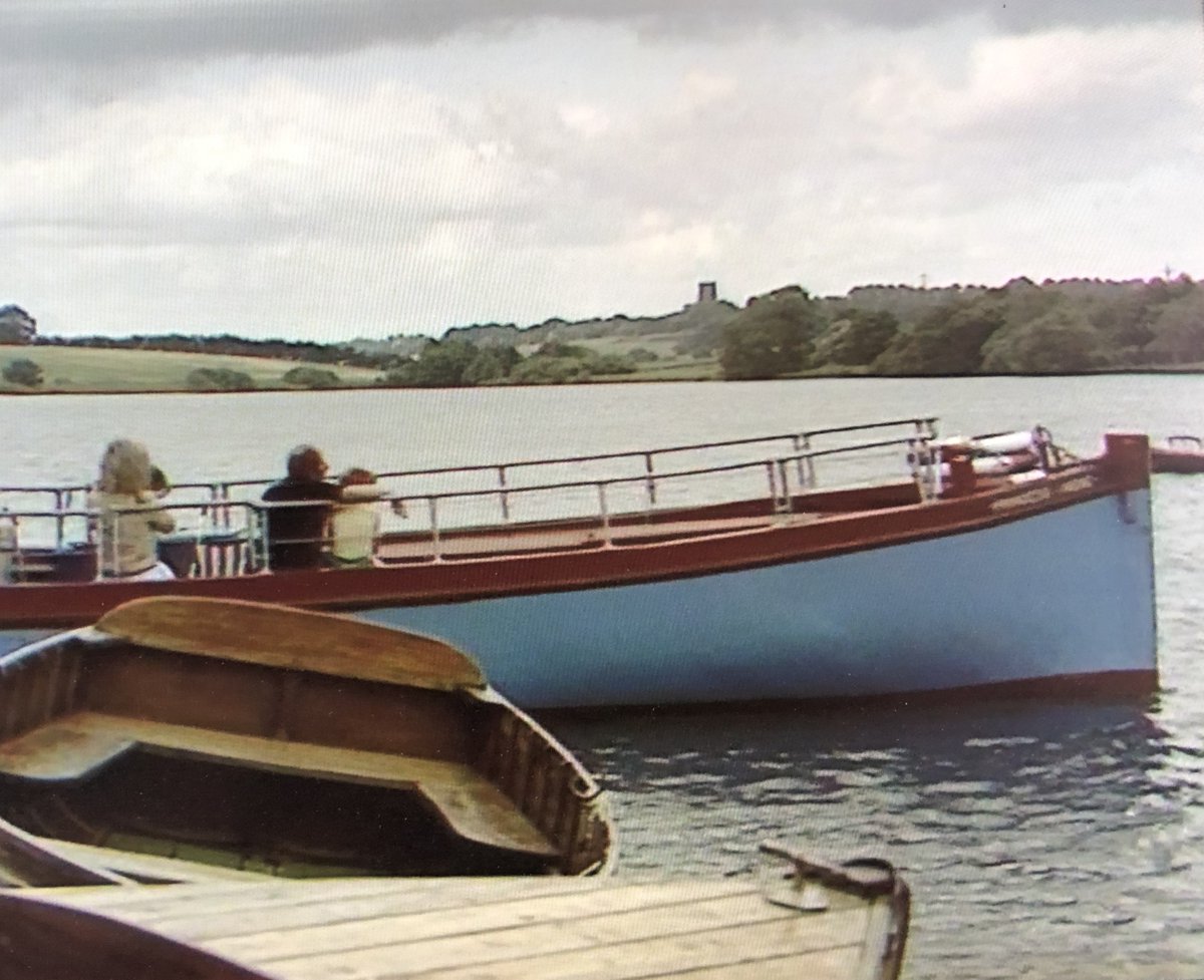 PickmereLake's tweet photo. When the Travelling Man (Granada TV) came to town in 1984 https://t.co/abXC1bDn1C