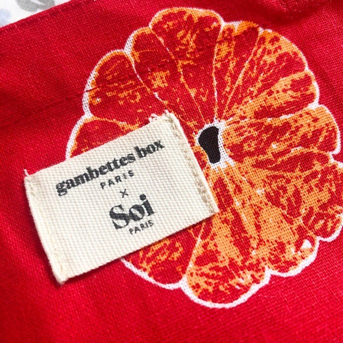 En attendant le jour où on pourra ressortir, je t'envoie un peu de rêve avec une Gambettes Box ultra vitaminée, en collab' avec Soi Paris poupetteworld.com/2020/03/30/gam…