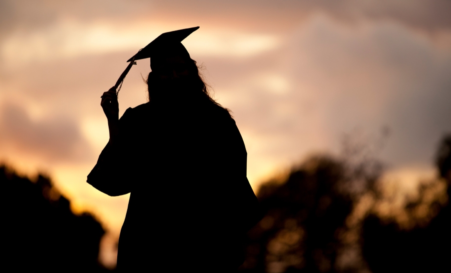 FirstgenForward's tweet image. Wanting to create virtual #FirstgenGraduates celebrations? Check out the latest Center toolkit, bit.ly/39qylzS, including ideas and examples of ways to #CelebrateFirstGen! Email the Center (first-gencenter@naspa.org) with more ideas. Keep moving #FirstgenForward.