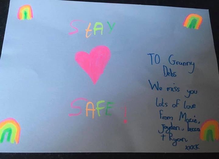 @mrsfuzzymuzzy My grandkids made this for me which I now have in my window miss seeing them. Could you retweet would make her day. Stay safe xxx