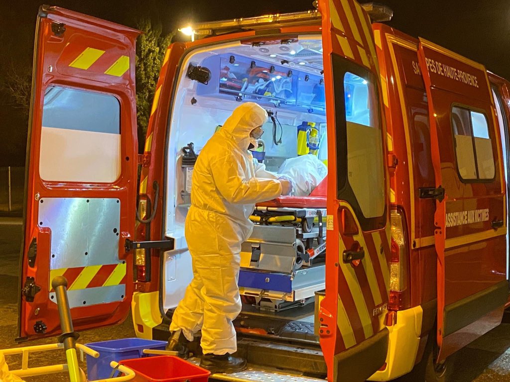 Pompiers 04 tweet media