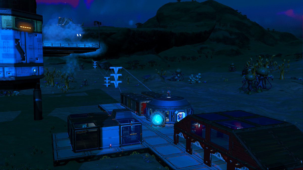 Over 30 hours into Permadeath run #4, more than twice my longest now. At this point I'm pretty well kitted out and am not feeling much danger (which itself is dangerous). I've spent the last 15 hours mostly puttering around my little base, now powered by electromagnetism.