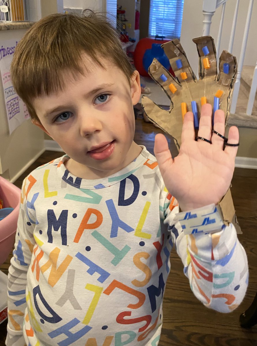 WMSWARRIORSTEM's tweet photo. A little late but another addition to our Pre-K STEM DAY learning! Preston(3) built a robot hand and Addie(2) made a spider all out of materials at home! @rochcommschools @BaldwinRcs @LMFosnaugh @MrStaugaard @DebiFragomeni @CoryHeitsch https://t.co/hycXjCM9jj
