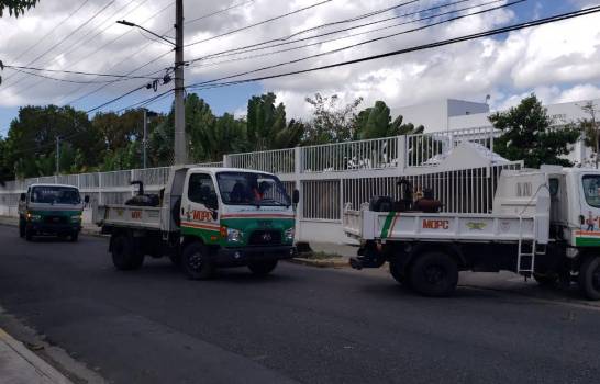 GriselSanchez4's tweet photo. #NoticiaCaliente: Ministerio de Obras Públicas fumiga instalaciones del Albergue Olímpico Publicado en - https://t.co/ZsLUwlg5VB https://t.co/1GIIb7ZJRV