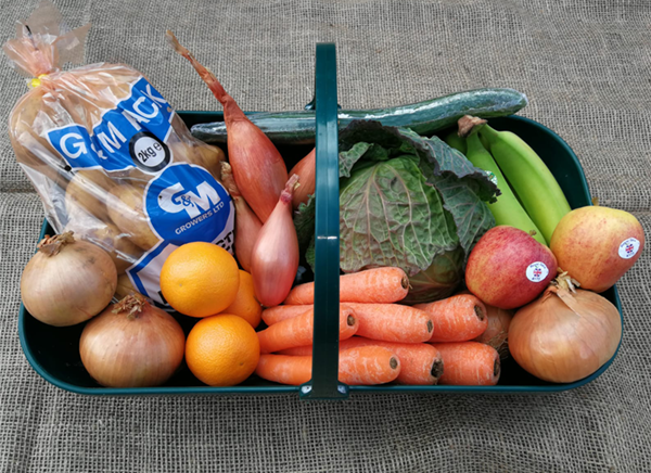 New this week! The Parrish Farms Fruit &amp; Veg Box - parrishfarms.co.uk/product/fruit-… 

Fresh fruit and veg delivered straight to your door - anywhere in the UK. £16.90 delivered.