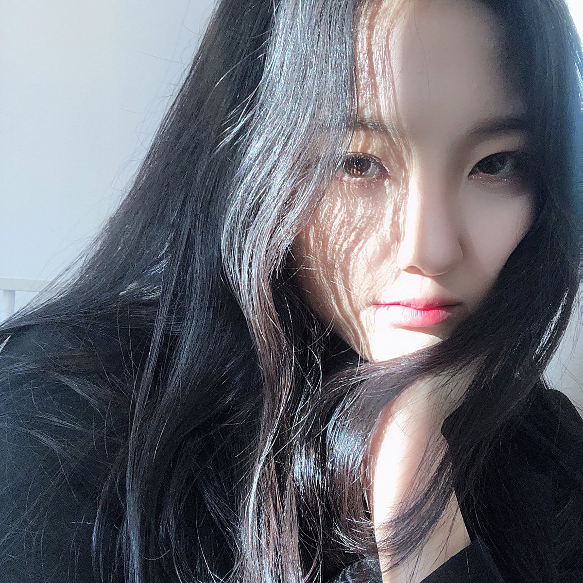 SIS_twt's tweet photo. 이번주도 힘내자❤️
Let's cheer up this week.

#SIS #에스아이에스 #가을 #gaeul
#너의소녀가되어줄게 #AlwaysBeYourGirl #kpop #idol
#우리밀리 #곧봐❤️ #이젠봄인가봐요 https://t.co/5pUNQyyw2l