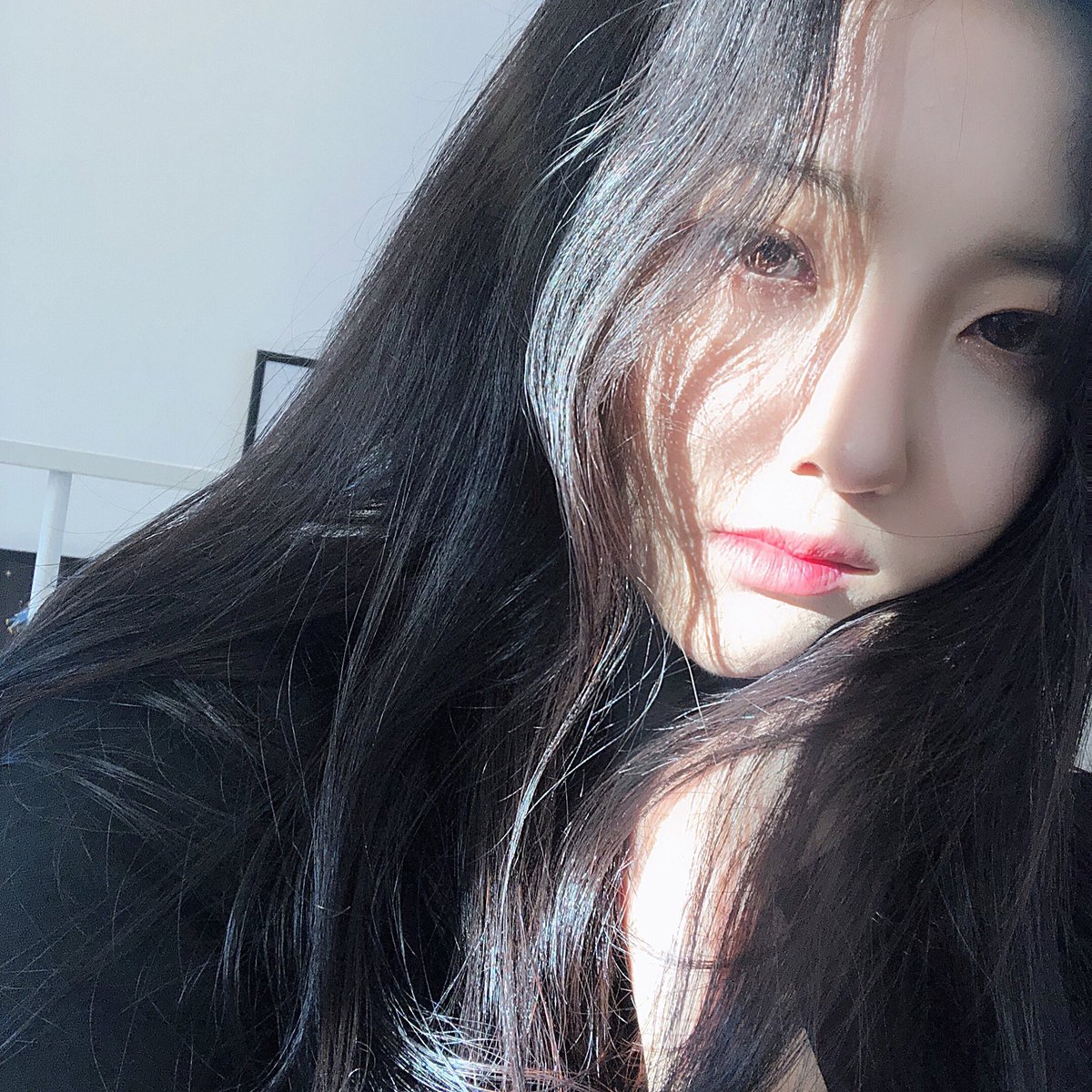 SIS_twt's tweet photo. 이번주도 힘내자❤️
Let's cheer up this week.

#SIS #에스아이에스 #가을 #gaeul
#너의소녀가되어줄게 #AlwaysBeYourGirl #kpop #idol
#우리밀리 #곧봐❤️ #이젠봄인가봐요 https://t.co/5pUNQyyw2l