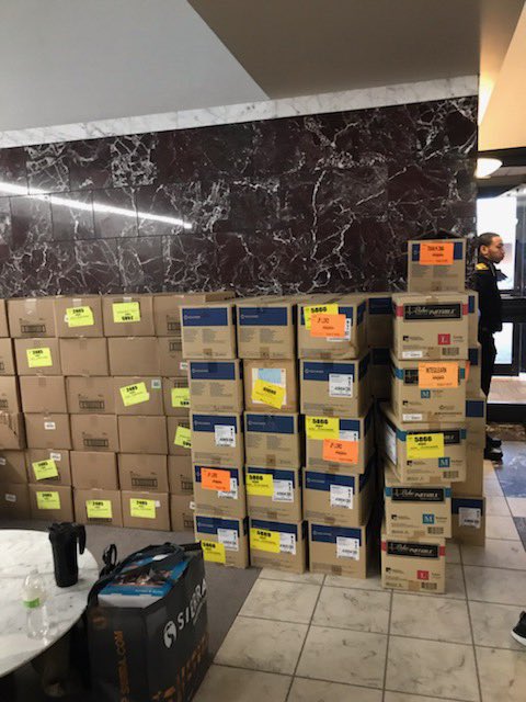 lautterback33's tweet photo. A huge THANK YOU to @OPS_LoganSupt for her impeccable leadership with providing UNMC with over 376,500 gloves and 6,700 masks from the Omaha Public Schools. OPS is committed to supporting the needs of our dedicated health providers! #teamwork #leadership #doingourpart https://t.co/lnDe47nY0x