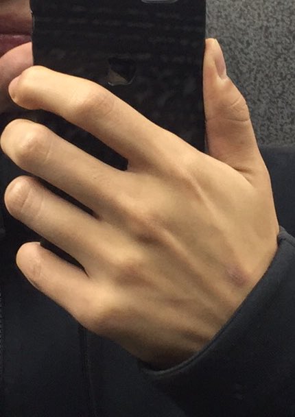 9rinc_3's tweet photo. 내 손 좀 좋아해줘

#섹트 #일탈 #살색계 #손 https://t.co/3LyweRhfLo