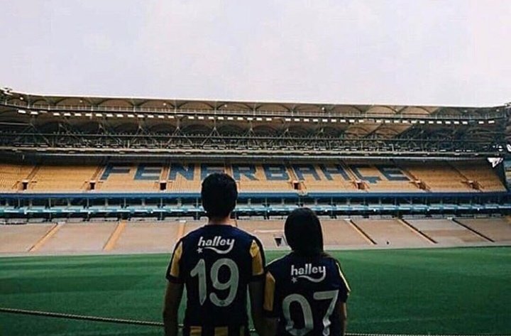 gfbece1907's tweet photo. Bir seni severim,birde seni seveni @Fenerbahce https://t.co/wqn5Y8Vjpe