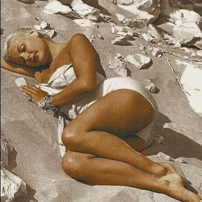 JohnODowd14's tweet photo. #barbarapayton
#thenoirzone
#DarknessAtNoon
#noiralley
#filmnoirfoundation
#losangelesnoir
#filmnoir
#noirdames
#barbarapaytonalifeinpictures
#kisstomorrowgoodbyethebarbarapaytonstory
#classichollywood
#truecrime
#tomneal
#scandals
#tcm
#TCMParty
#beautifulblondes
#hollywood https://t.co/7VZyM5icY2