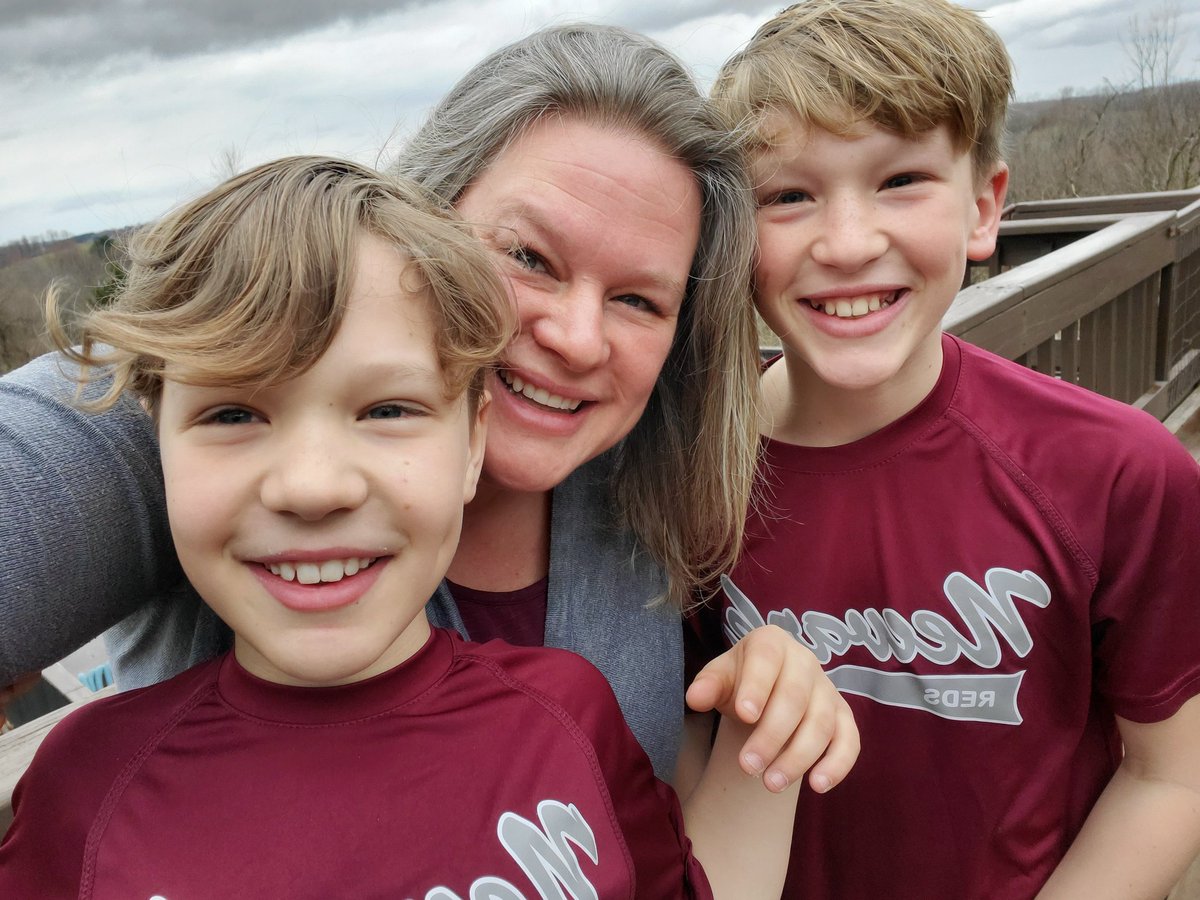 arbodit's tweet photo. #weareallinthistogetherNCSD
Showing our Newark pride today and missing our school fam! https://t.co/RhX2vpBN6l
