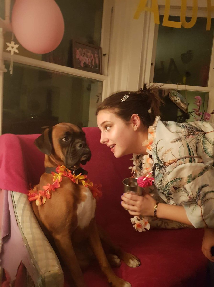 Post 3 of happiness: #beattheblues

Tab Taylor:
My sister had to cancel her (Hawaiian themed) 18th Birthday Party, so we decided to throw her a surprise one instead!! Even though it wasn’t quite the same as the real thing, we all ended up having lots of fun!
Stay safe ❤