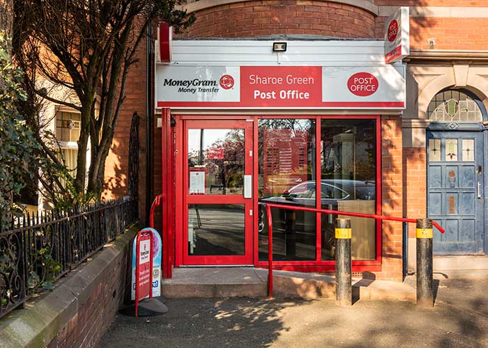 InteriorsSen's tweet image. It’s not all about the inside either, your ‘curb appeal’ to passers by is just as important. SEN Interiors will work with you to create a high quality, attractive shop front design. We can produce 2D &amp;amp; 3D visualisations so you can see what you are going to get before we start.