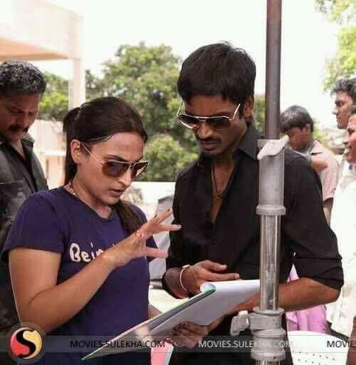 TenkasiDfc's tweet photo. Throw back working Stills from #Moonu #3 Movie sets #8YearsOfLovable3 #8YearsOfMoonu #8YearsOfWunderbarFilms #8yearsof3 #8YearsOfDnA Movie which made an impact in Heart with Love .. A soulful poetic experience ❤️❤️💞 @dhanushkraja @ash_r_dhanush @anirudhofficial @wunderbarfilms https://t.co/YCSV7zjqno