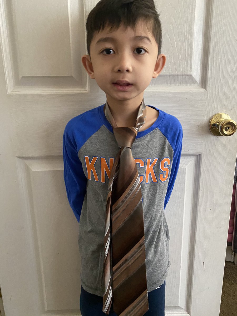 CaberteKat's tweet photo. TIE DAY! Good morning @mrgwestwood @MissPaolella @BrooksideWWRSD https://t.co/gOH3AWysDw