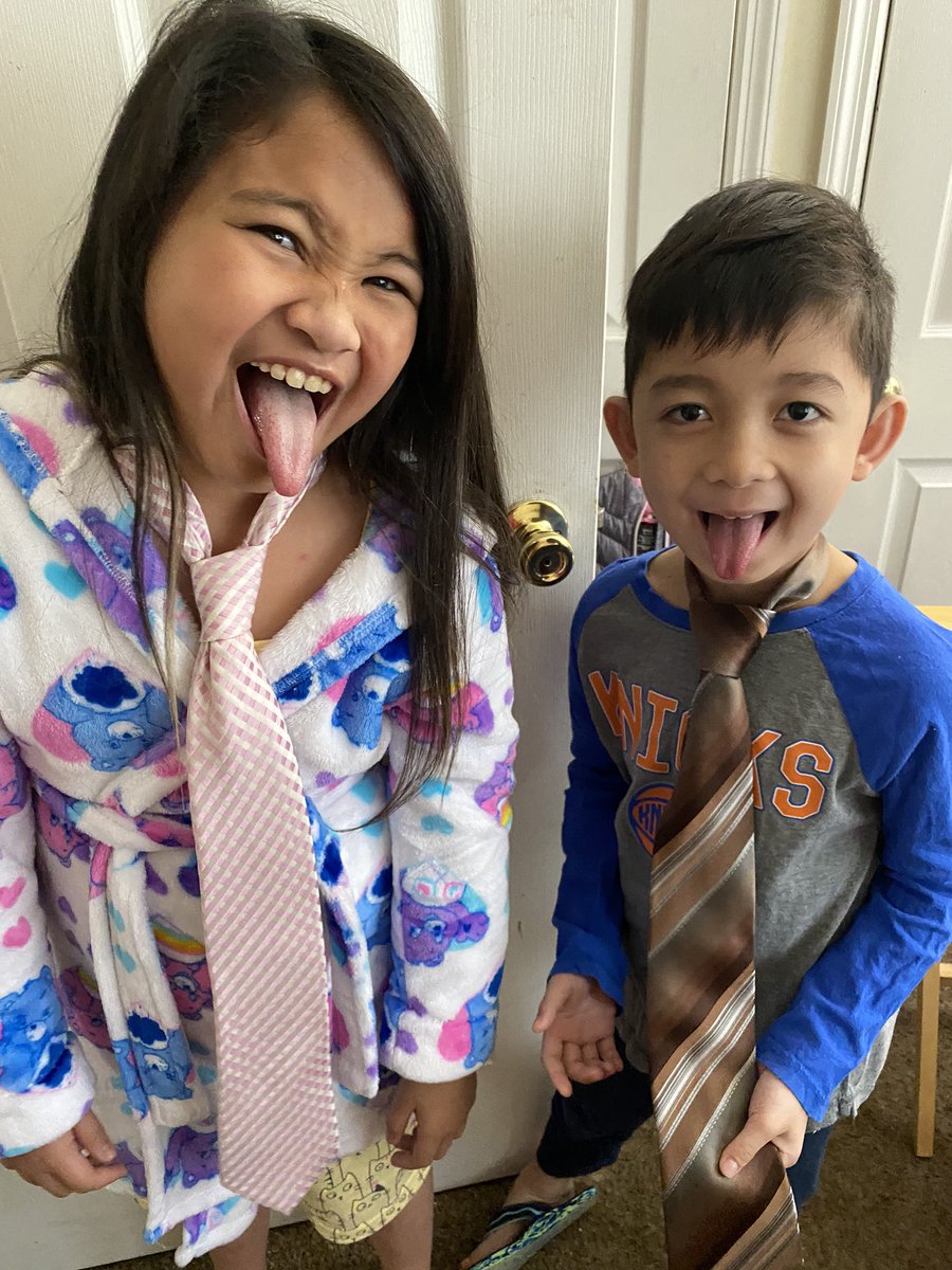 CaberteKat's tweet photo. TIE DAY! Good morning @mrgwestwood @MissPaolella @BrooksideWWRSD https://t.co/gOH3AWysDw