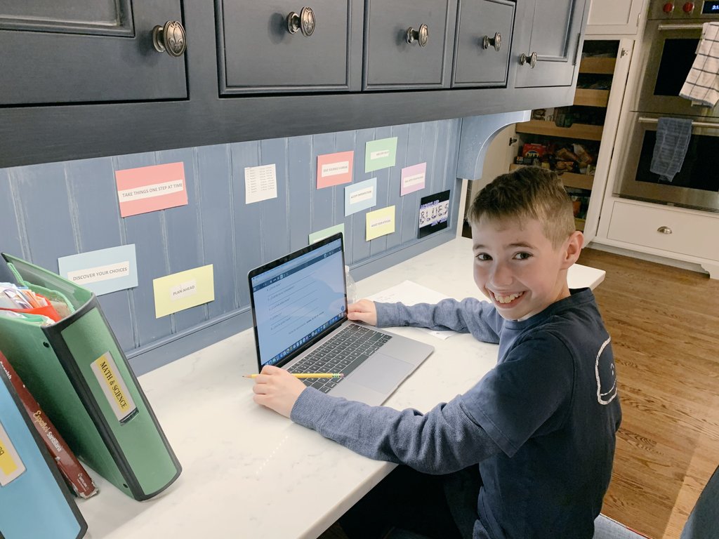 ErinTheodorou's tweet photo. GR Virtual School Week 3!! Love seeing my 6th graders in their learning spaces at home--Please keep these pics coming! 🤗 @GRMiddleSchool @grpssupt #RockGRNJ #RockingVirtualSchool #GRMS https://t.co/rR0NKHBRSh