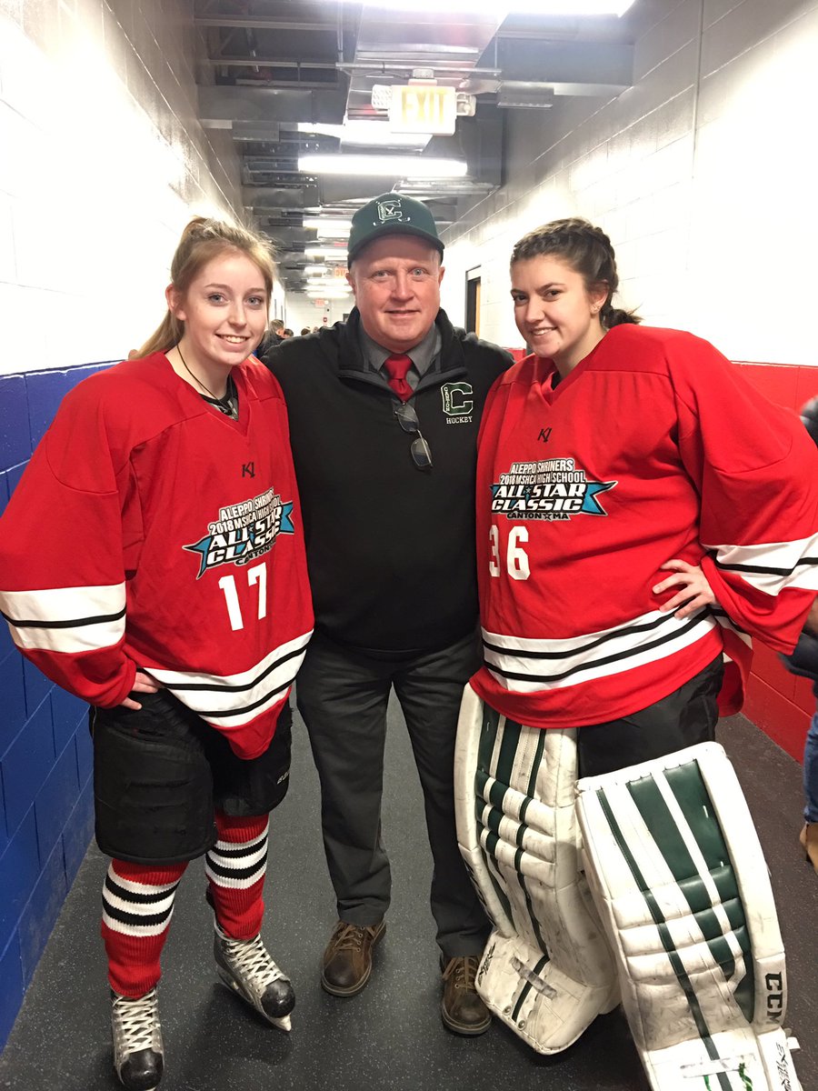 CHSGHockey's tweet photo. Challenged by @sarah_oteri to share a pictures of myself coaching.  I’m a very lucky guy!  I’d love to see some pictures from  @fhsvgockey @MOAWarriorsHSH @KenA67 @SSHSGIH https://t.co/iVkDWTyQgq