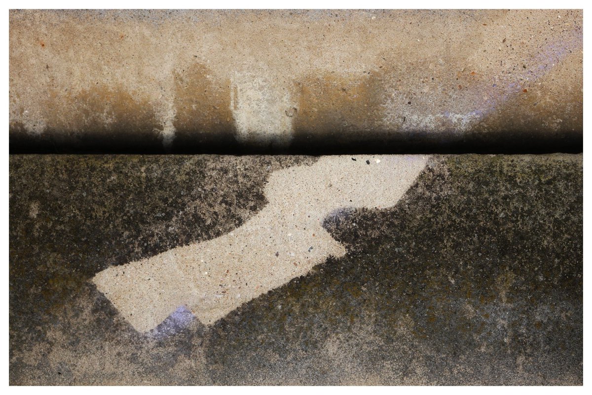 ArtNHodgkinson's tweet photo. A few more from today's wanderings #Texturehuntergatherer #lookup #lookdown #lookaround #rothko #olitski #siskind #abstractart #abstractphoto #photography #MondayMotivaton #localwalks https://t.co/nyP7yA9dtL