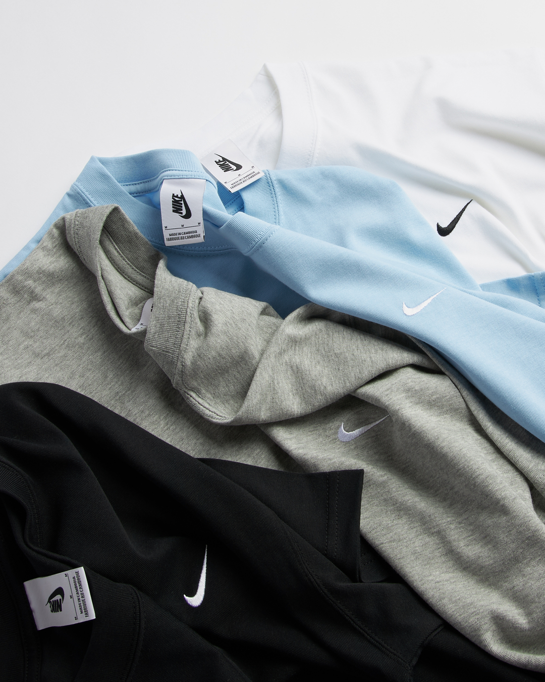 nikelab swoosh tee