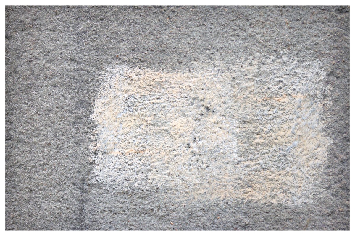 ArtNHodgkinson's tweet photo. A few more from today's wanderings #Texturehuntergatherer #lookup #lookdown #lookaround #rothko #olitski #siskind #abstractart #abstractphoto #photography #MondayMotivaton #localwalks https://t.co/nyP7yA9dtL