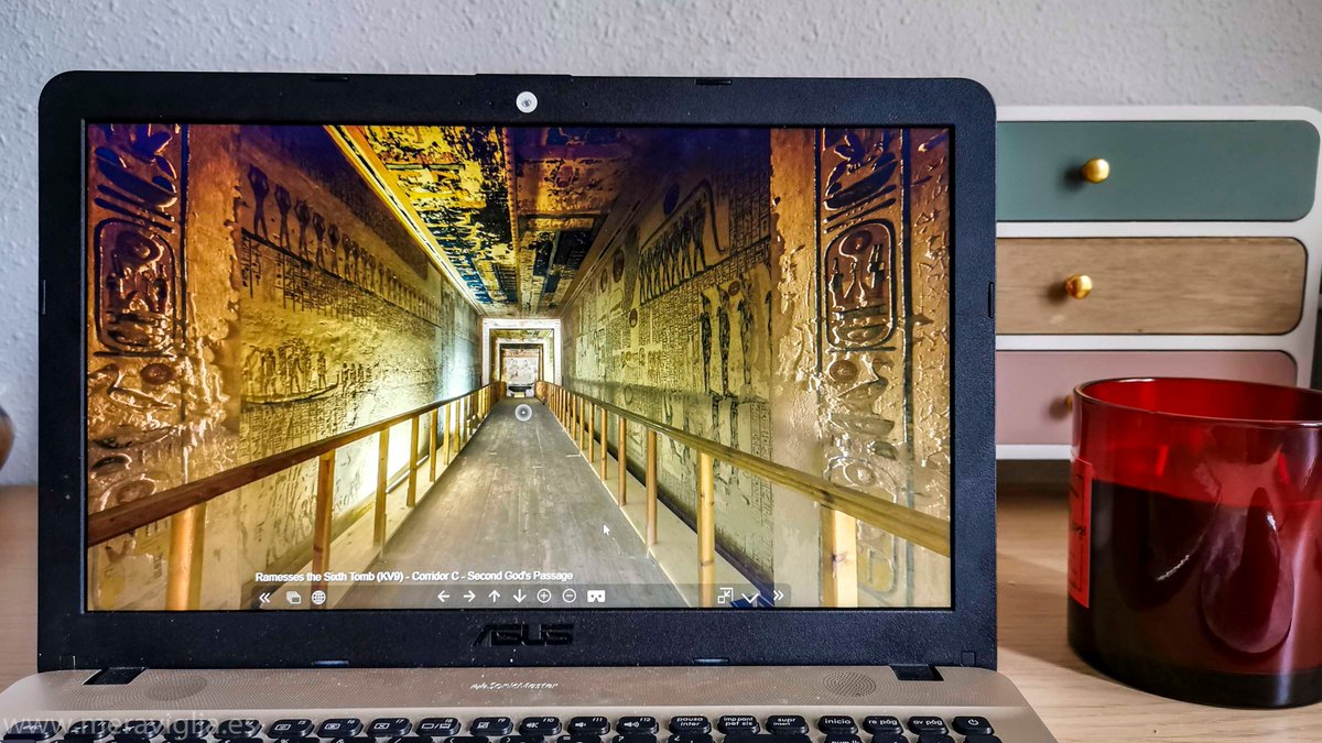 pellomeaurio's tweet image. .@DescribingEgypt es un ambicioso proyecto que te permite realizar tours animados por realidad virtual de tumbas y templos del antiguo Egipto de las dinastías entre el 3200 y el 341 AC. describingegypt.com