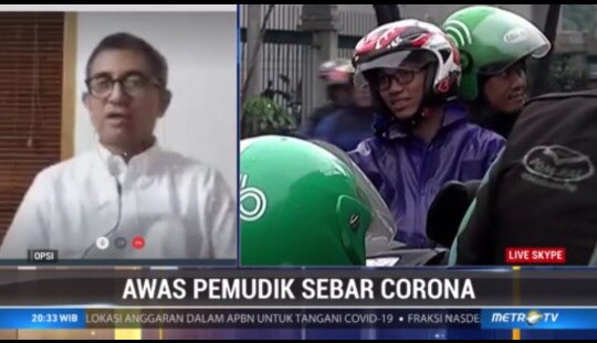 #OPSIMetroTV "Social distancing masih tidak efektif, karena betul-betul tidak diawasi, tidak ada sanksi. Sehingga masyarakat kita biasa-biasa saja, apalagi teman-teman pedagang kaki lima, dan ojek atau taksi online." Agus Pambagio #AwasPemudikSebarCorona
metrotvnews.com/live.