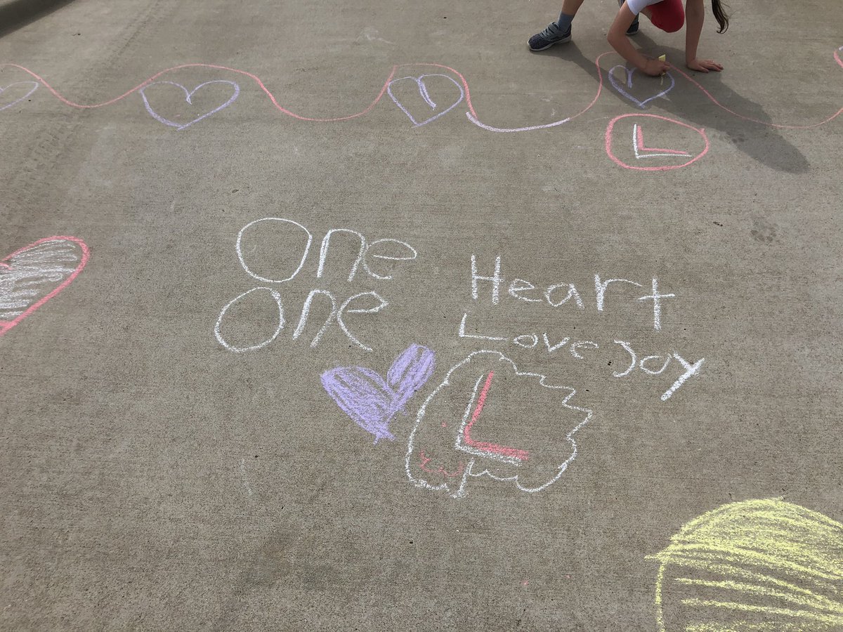 MosFamily1's tweet photo. #OneHeartOneLovejoy #hartelementary @Hart_Elementary @lovejoyisd1 https://t.co/qFdkKC9ltK