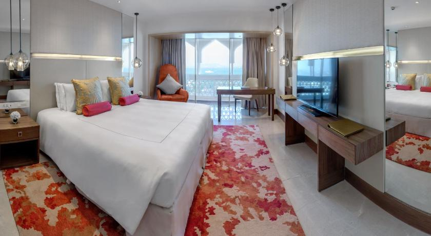 nirwanaresorts's tweet photo. The Taj Mahal Tower Mumbai https://t.co/KSkNCvJxH3 https://t.co/CtR8DwLFek
