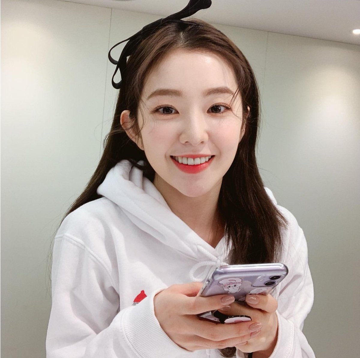 alvolo43's tweet photo. 이 얼굴로 페이스 아이디 풀면 아이패드도 놀라서 90도로 인사한다 https://t.co/QwMdWBlkUS