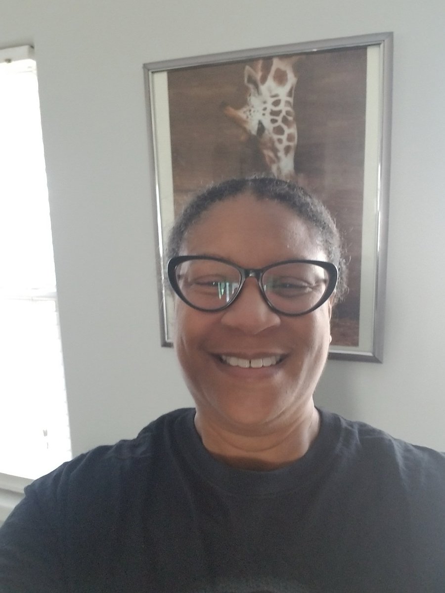 LeopardAP's tweet photo. Twitter challenge 1st day. Best smile. #lmsbest #LMSleopards1stday https://t.co/N8UADJusS0
