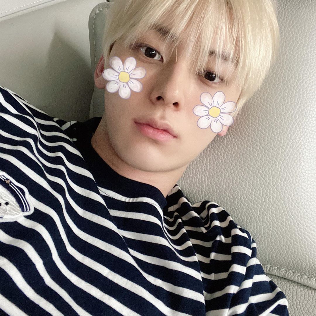 [200330] Minhyun Instagram Güncellemesi;

#뉴이스트 #NUEST #민현 #Minhyun <a href="/NUESTNEWS/">뉴이스트(NU’EST)</a>