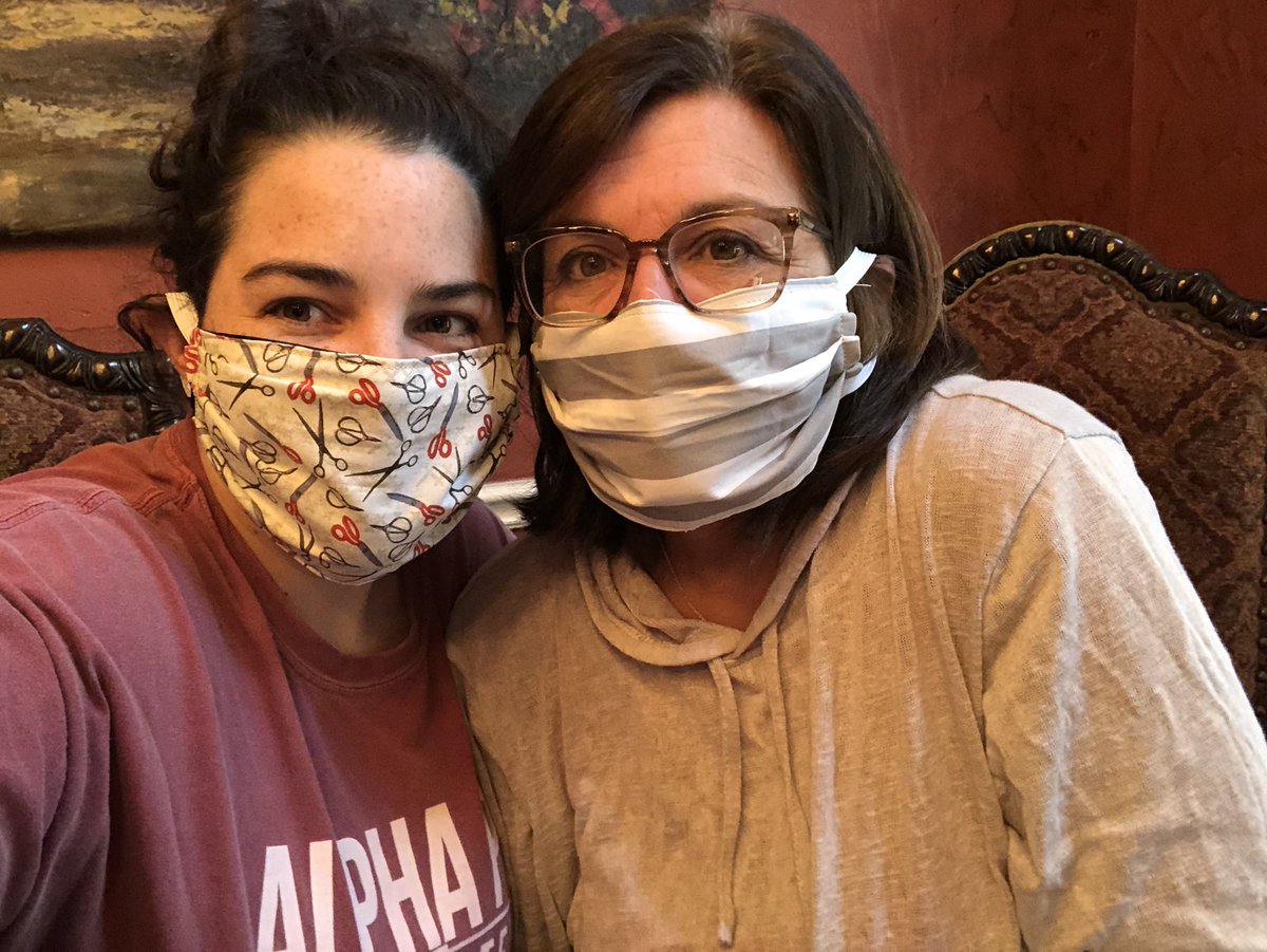 apmcvicker's tweet photo. My mom and I’s newest project! Sewing medical masks for Amity Hospice! #staysafe #stayhome #UAfridayslive https://t.co/19xZu182Ql
