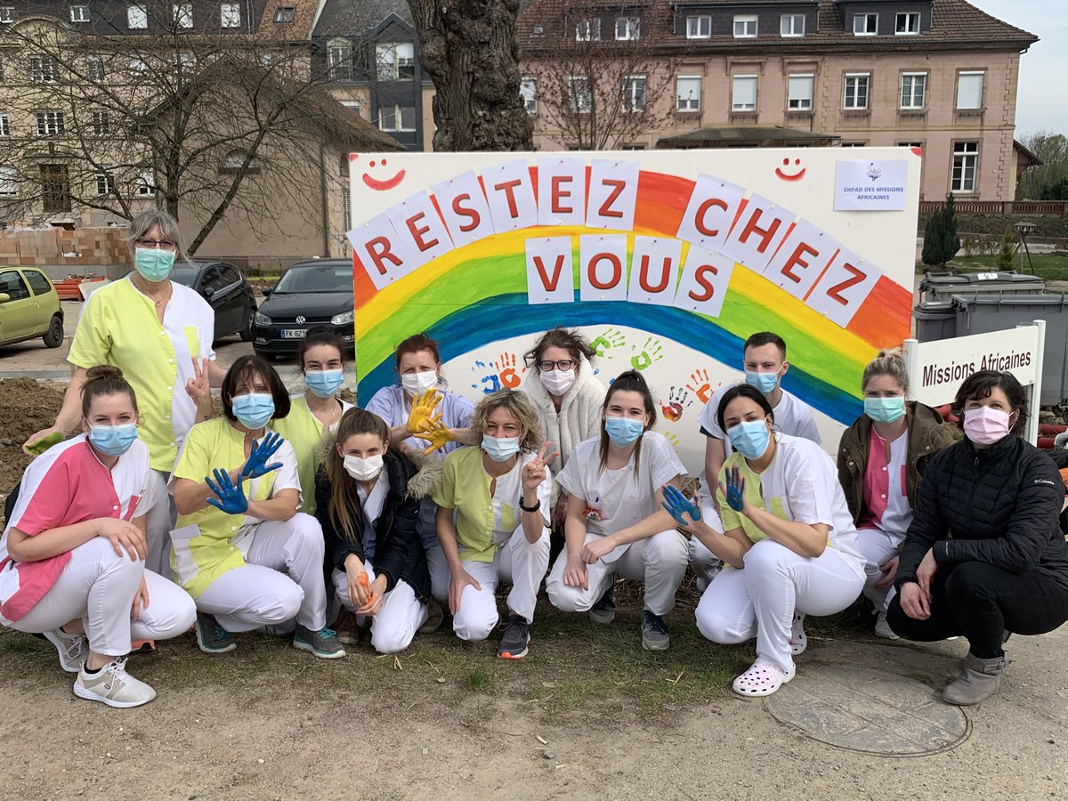 toutelalsace's tweet photo. ⚠ #Covid19 Un grand merci aux personnels mobilisés dans les EHPAD du Bas-Rhin 👏👏 
Comme ici avec ceux de l'Abrapa-Finkwiller ou encore de l'Ehpad des Missions Africaines de St Pierre ! https://t.co/6FYP23tvBb